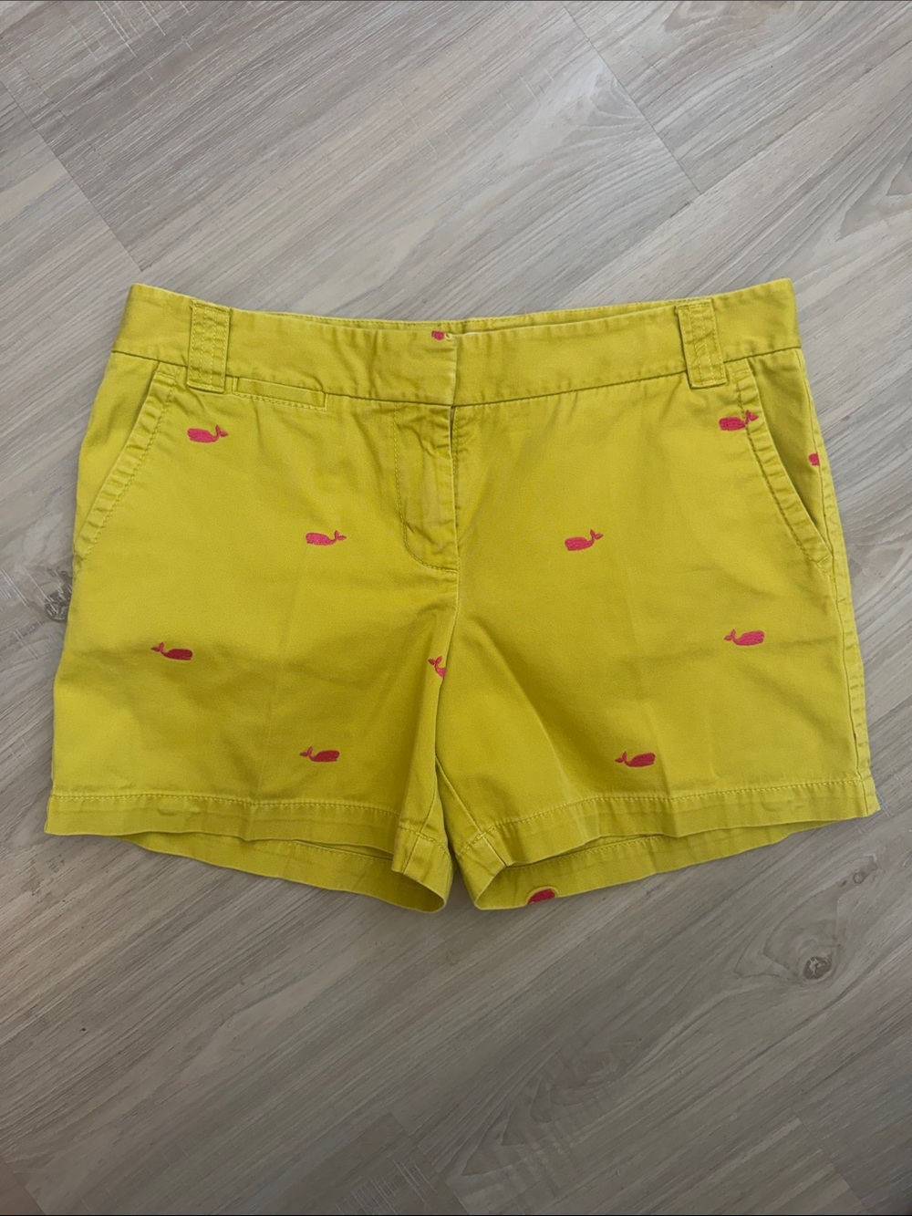 J. Crew Classic Twill Chino City Fit Pink Whale Shorts.  Sz 10
